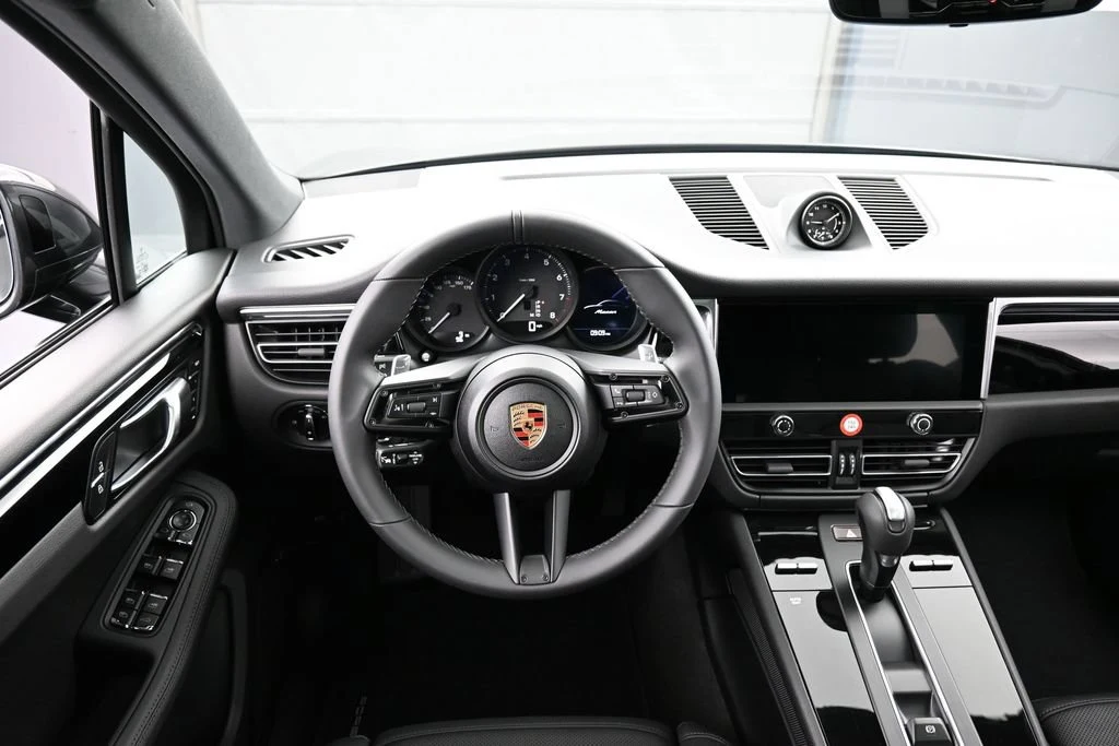 2026 Porsche Macan interior, dashboard, Black