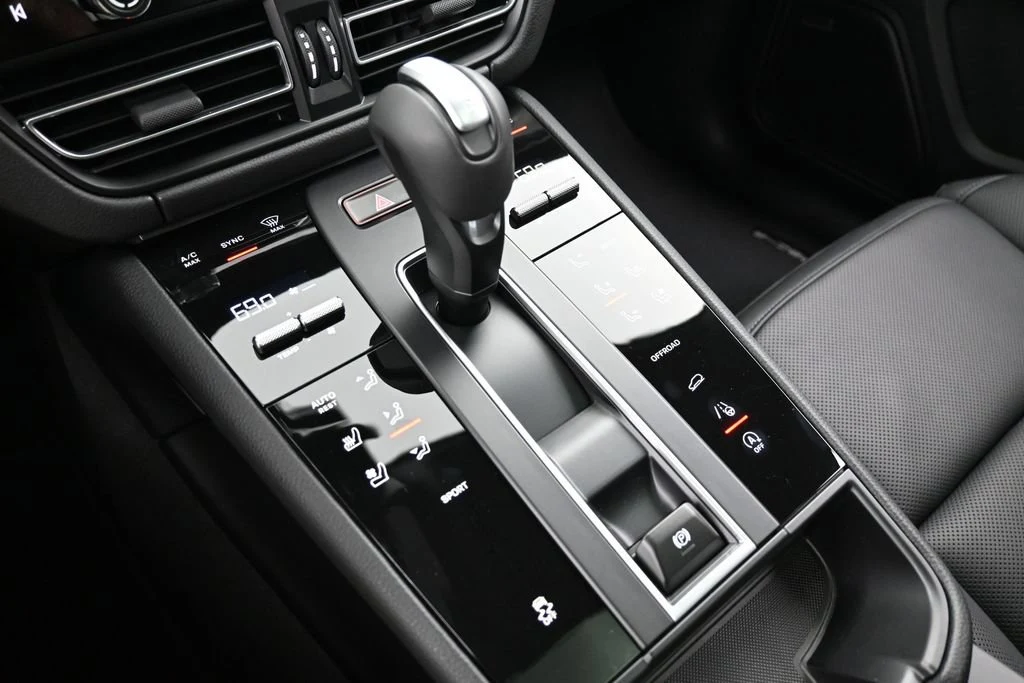 2026 Porsche Macan interior, center console, Black