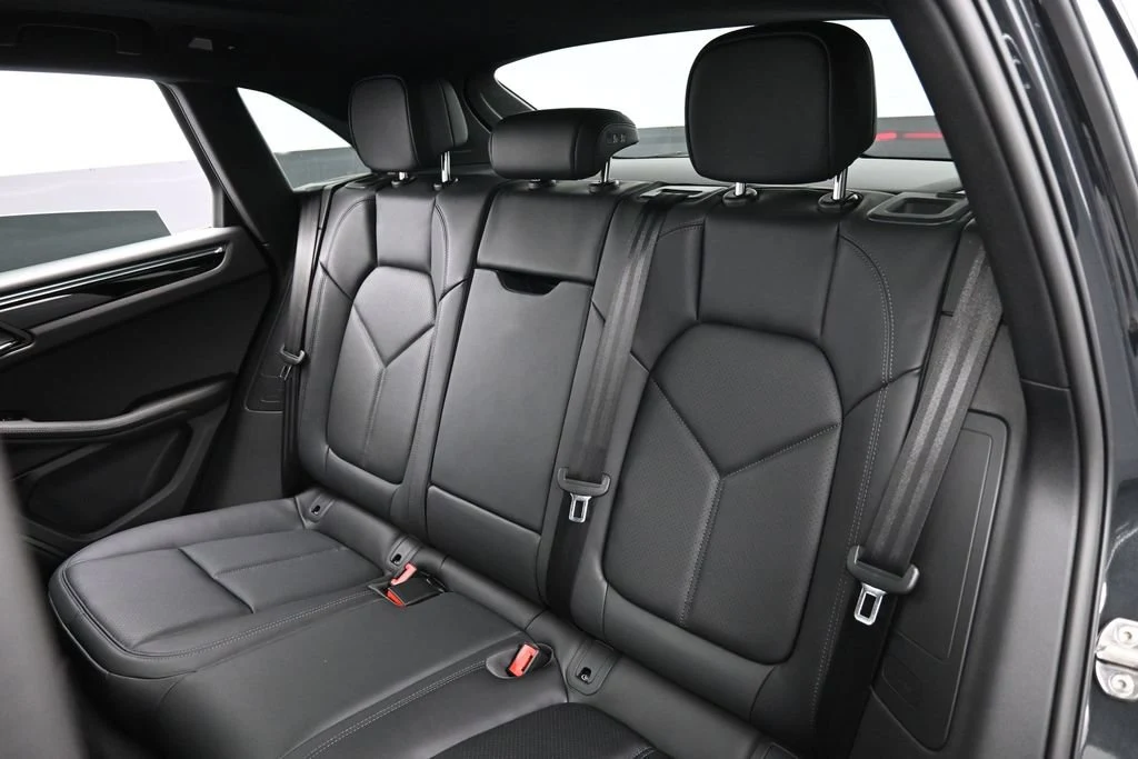 2026 Porsche Macan interior, seats, Black