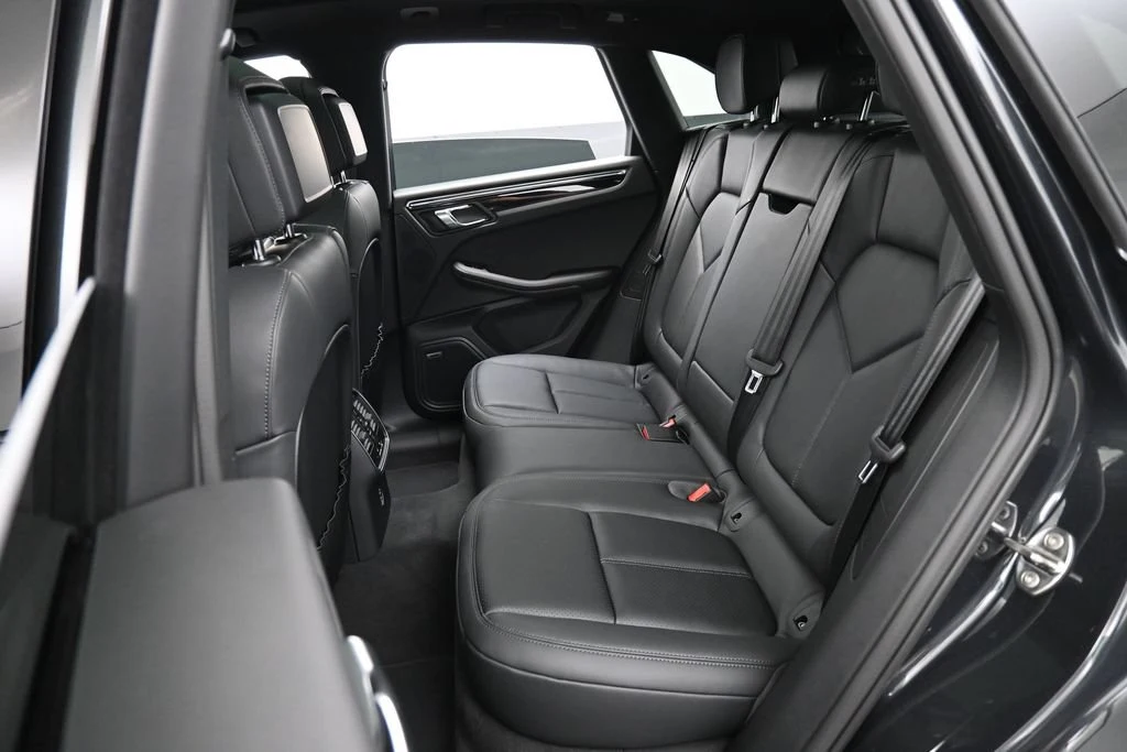 2026 Porsche Macan interior, seats, Black