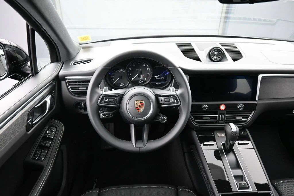 2026 Porsche Macan GTS interior, dashboard, Black