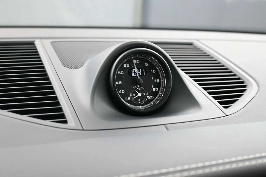 2026 Porsche Macan GTS interior, Black