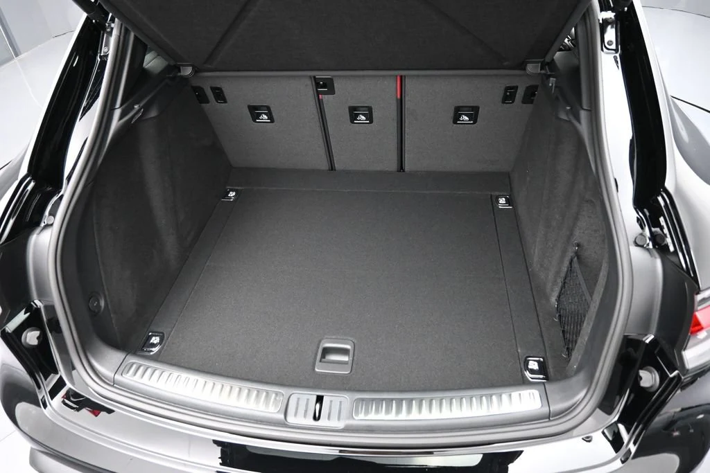 2026 Porsche Macan trunk