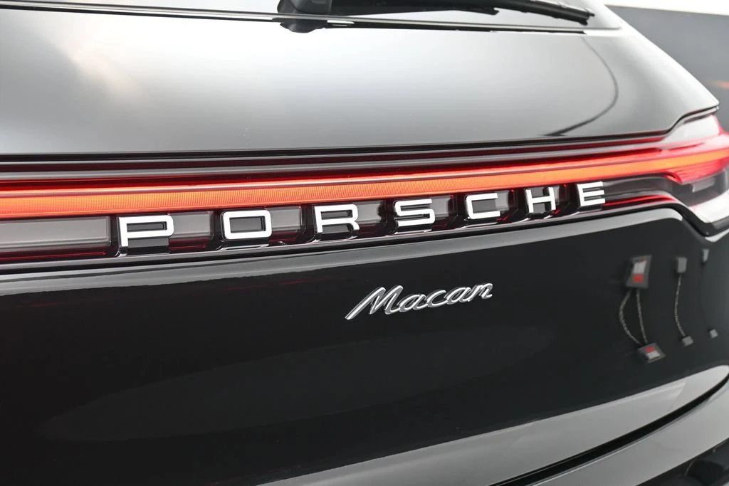 2026 Porsche Macan, detail