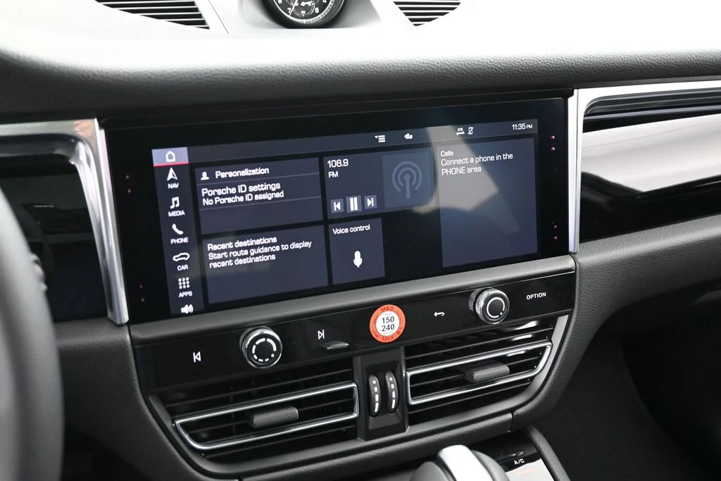 2026 Porsche Macan interior, dashboard, Black