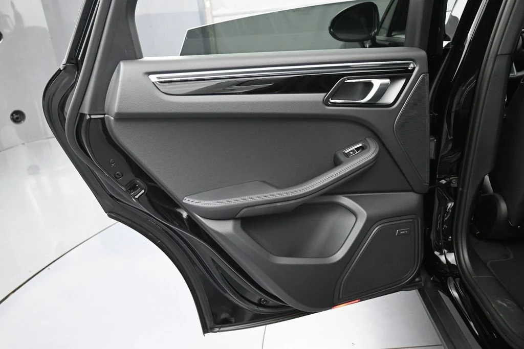 2026 Porsche Macan interior, door panel, Black