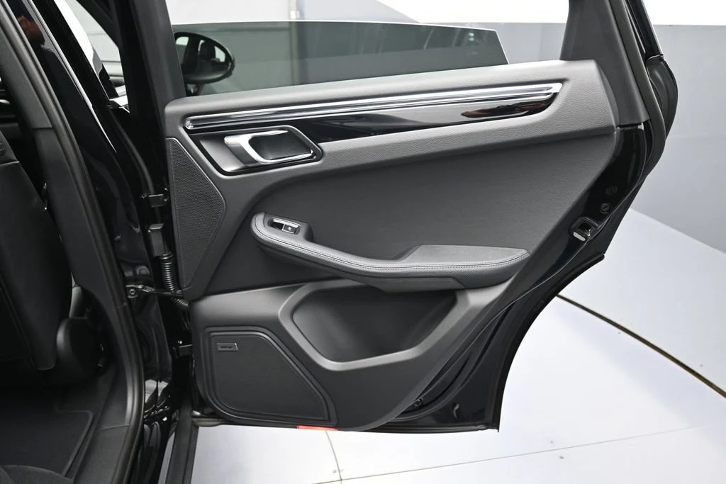 2026 Porsche Macan interior, door panel, Black