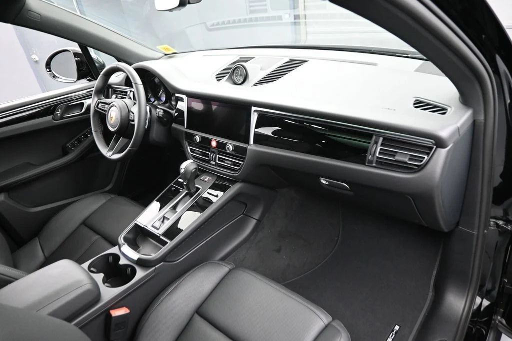 2026 Porsche Macan interior, Black