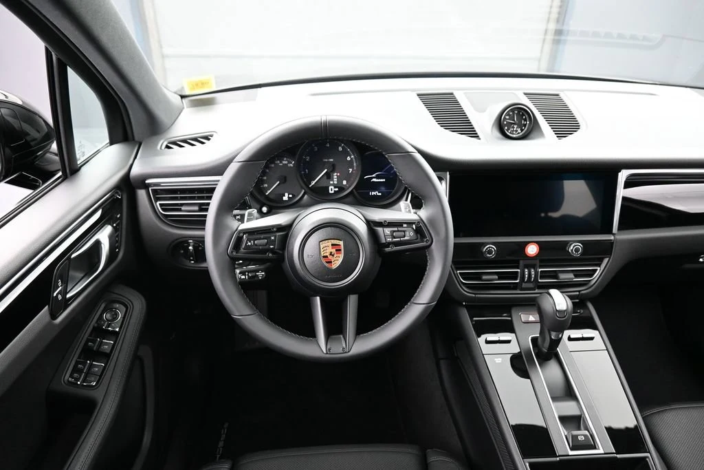 2026 Porsche Macan interior, dashboard, Black