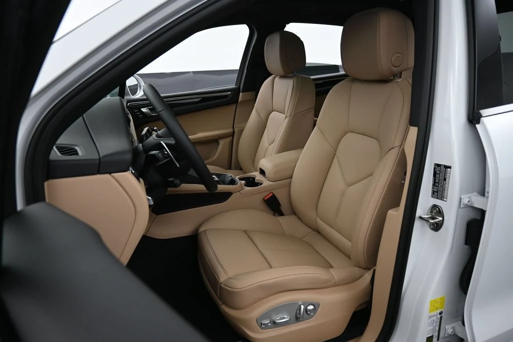 2026 Porsche Macan S interior, seats, Black/Mojave Beige