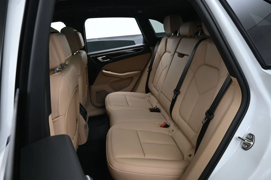 2026 Porsche Macan S interior, seats, Black/Mojave Beige