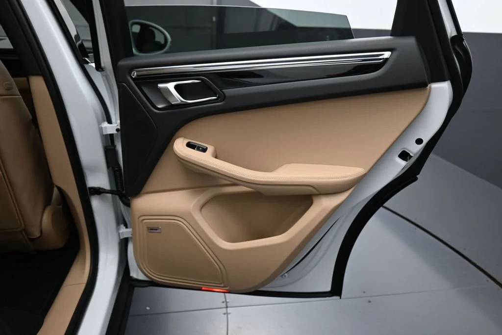 2026 Porsche Macan S interior, door panel, Black/Mojave Beige