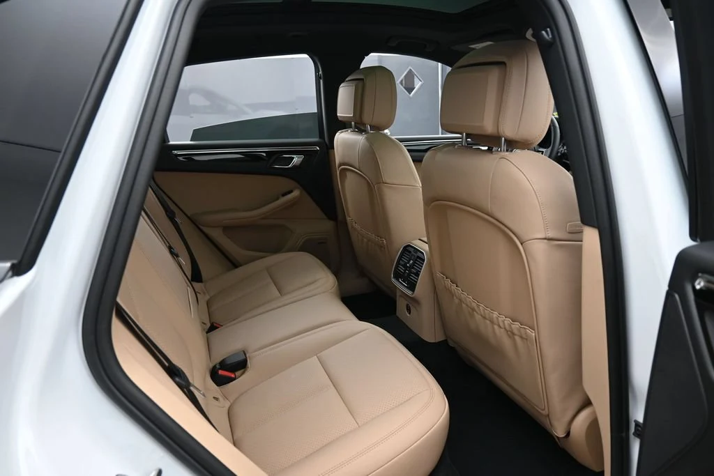 2026 Porsche Macan S interior, seats, Black/Mojave Beige