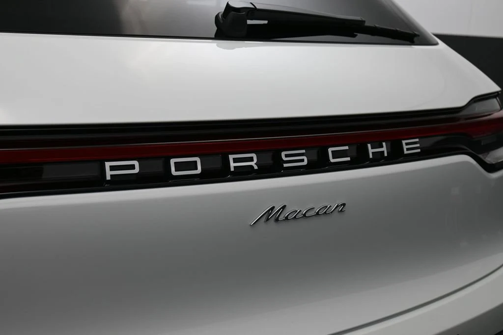 2026 Porsche Macan, detail