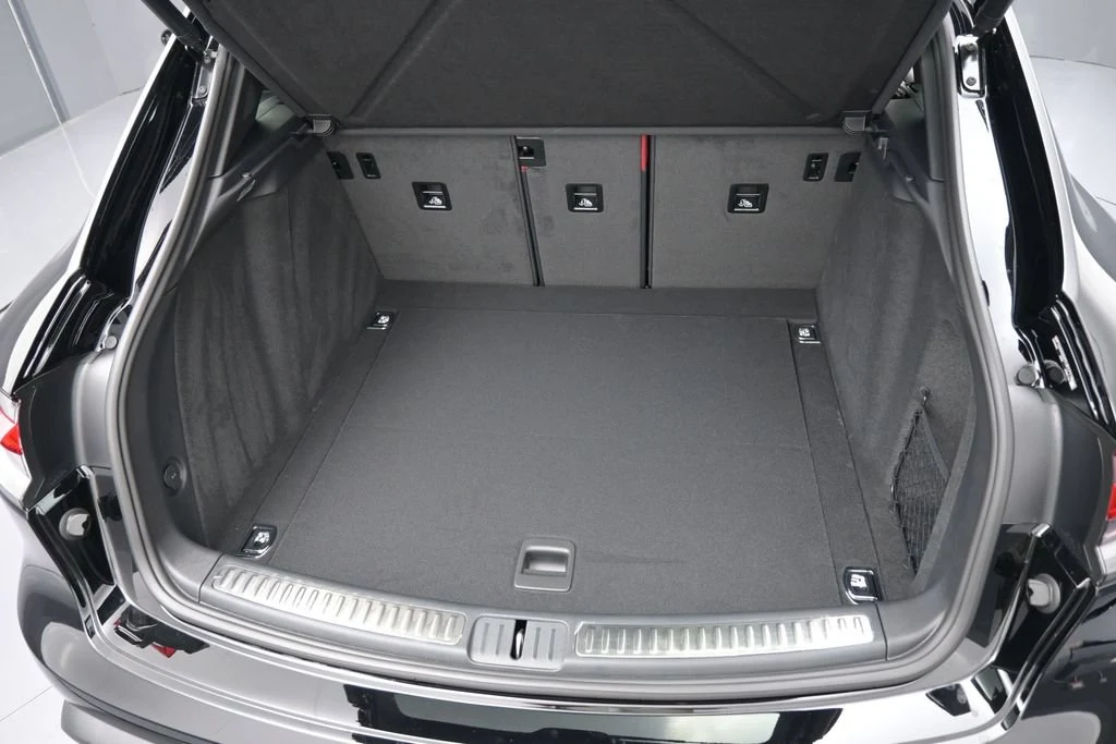 2026 Porsche Macan trunk