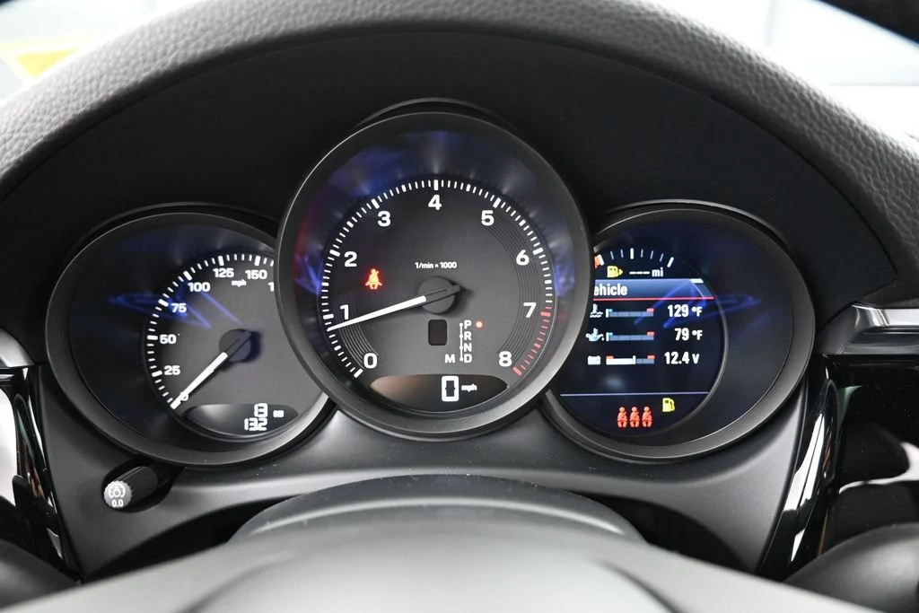 2026 Porsche Macan interior, Black