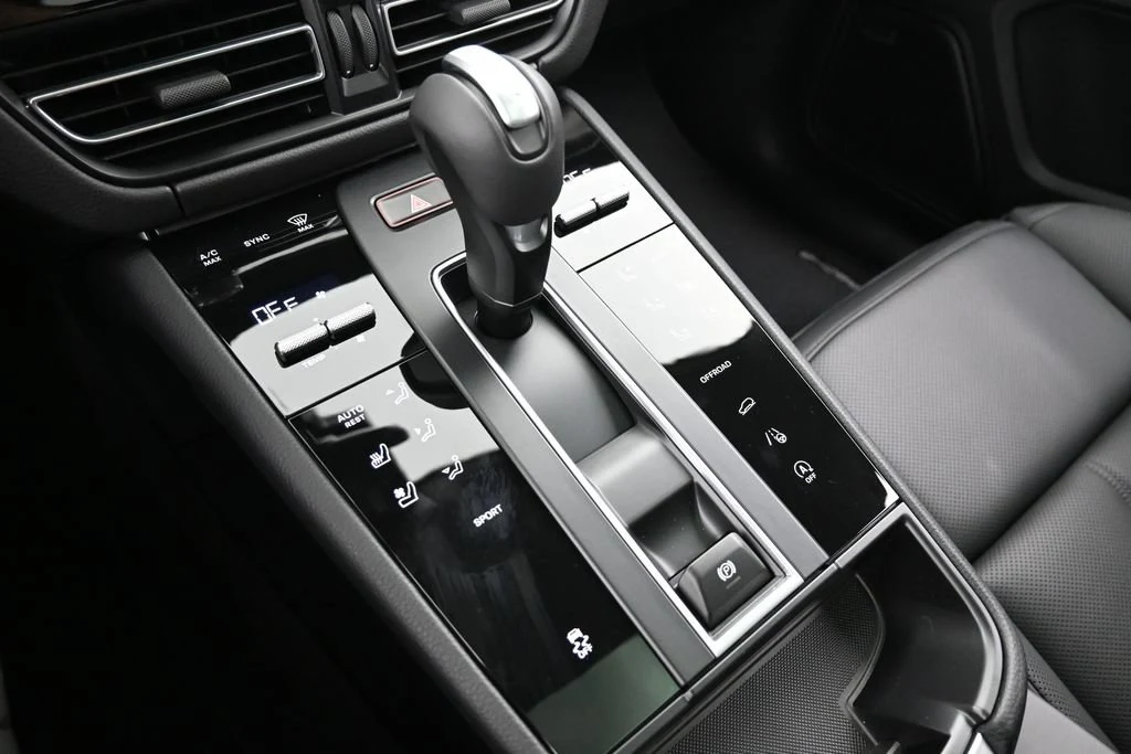 2026 Porsche Macan interior, center console, Black