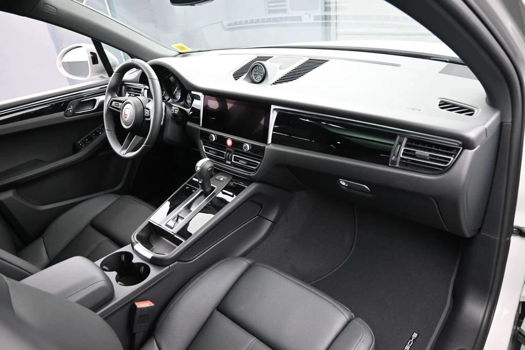 2026 Porsche Macan interior, Black
