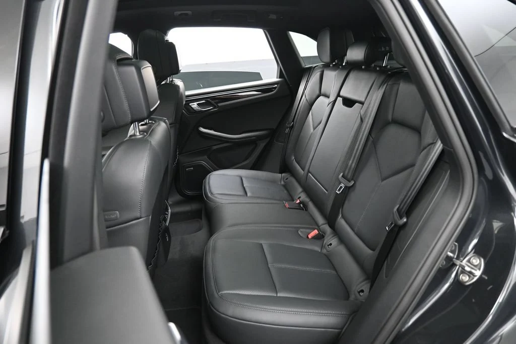 2026 Porsche Macan interior, seats, Black