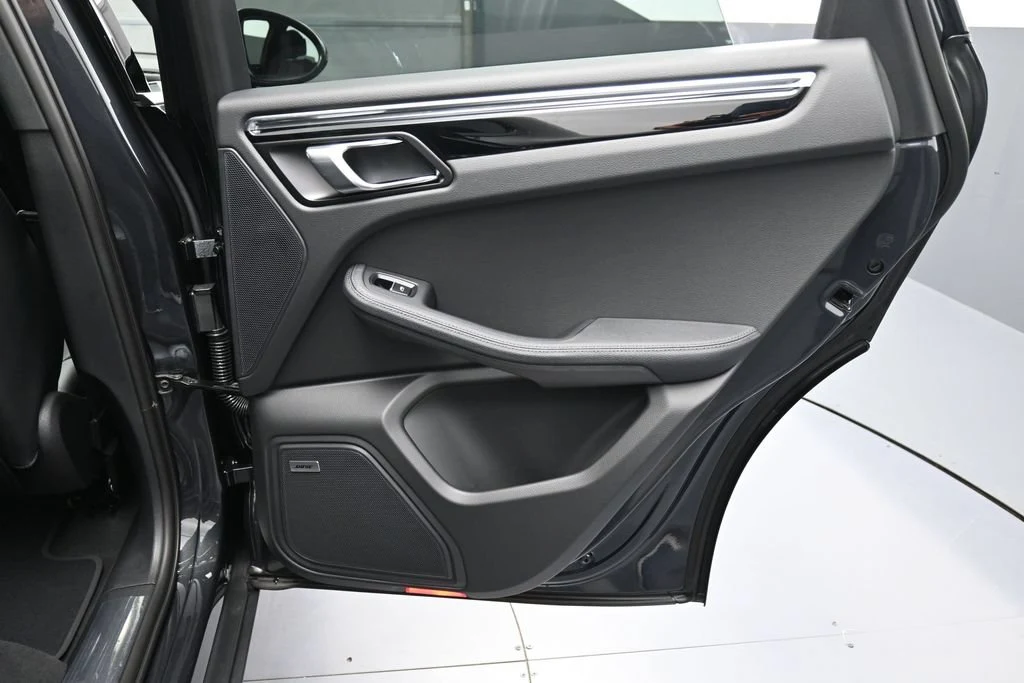 2026 Porsche Macan interior, door panel, Black