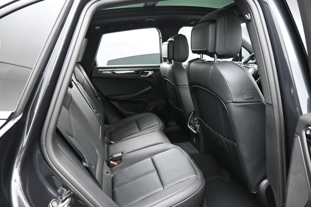 2026 Porsche Macan interior, seats, Black