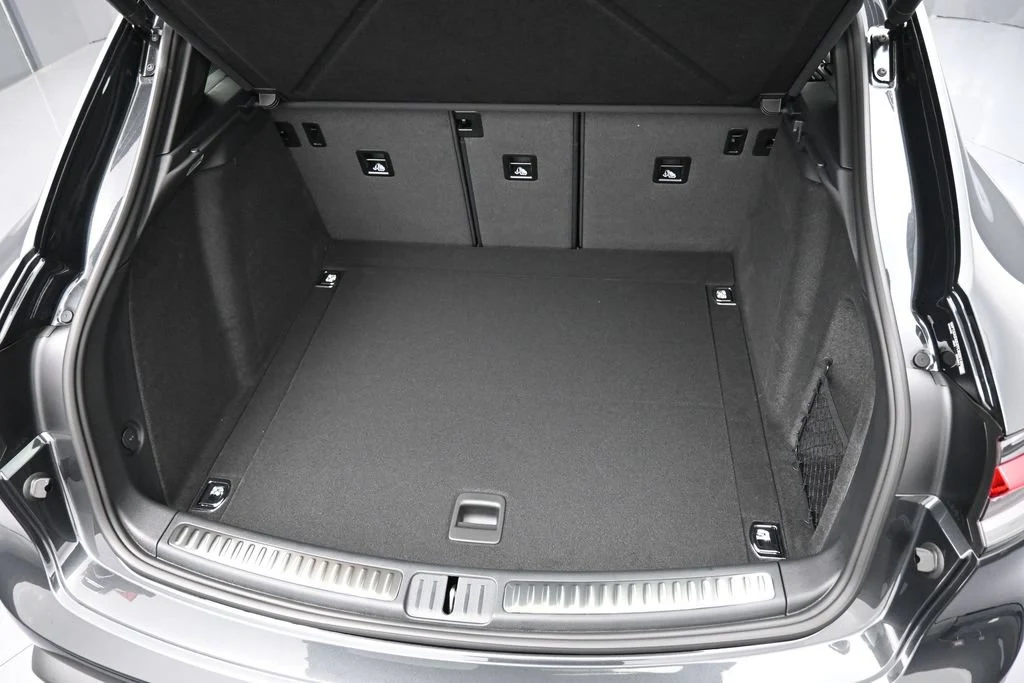 2026 Porsche Macan trunk