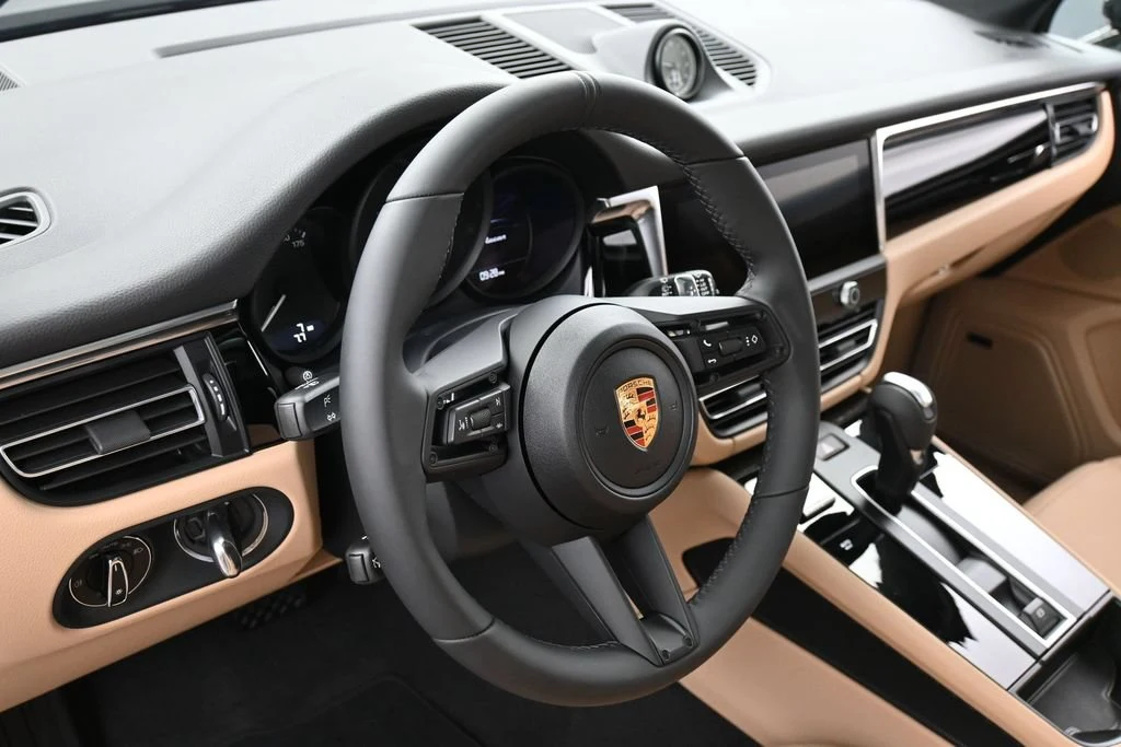 2026 Porsche Macan interior, Black/Mojave Beige