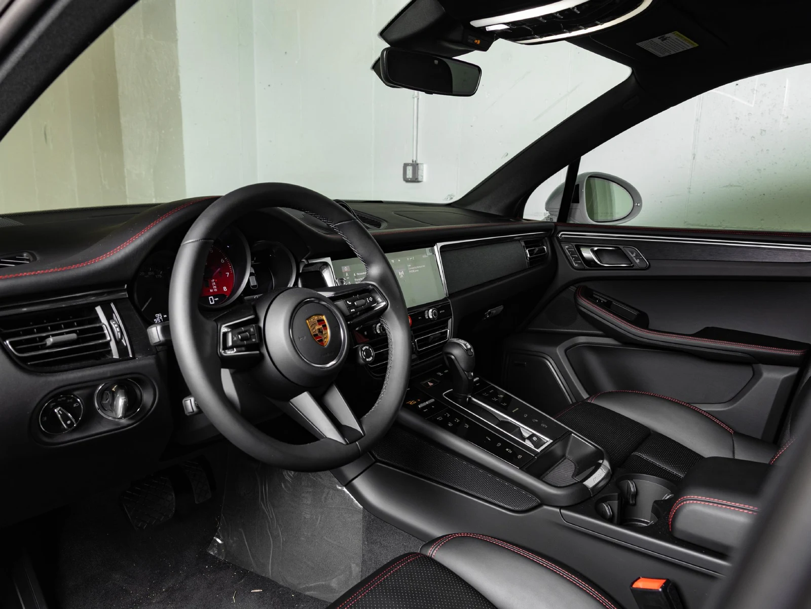 2026 Porsche Macan GTS interior, dashboard, Black / Carmine Red