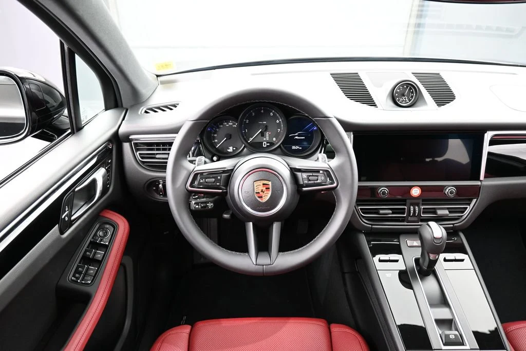 2026 Porsche Macan interior, dashboard, Black/Bordeaux Red