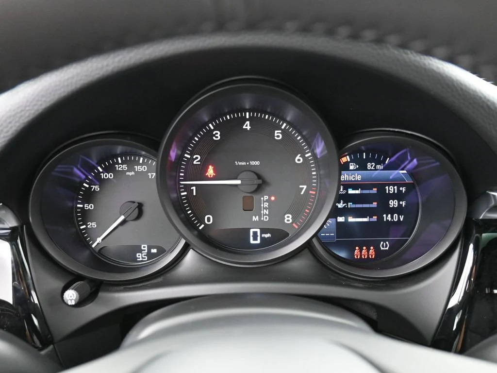 2026 Porsche Macan interior, Black