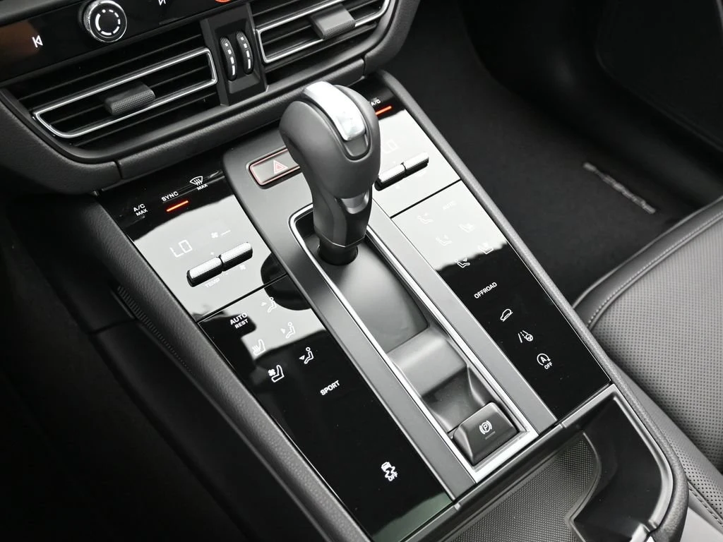 2026 Porsche Macan interior, center console, Black