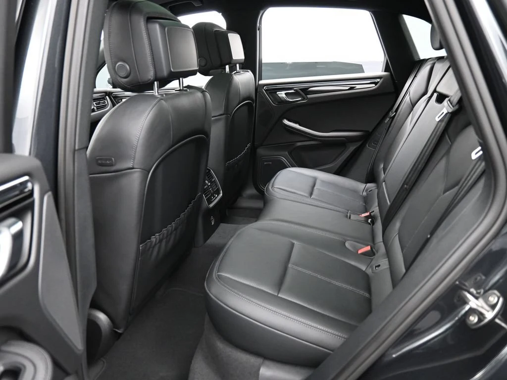 2026 Porsche Macan interior, seats, Black