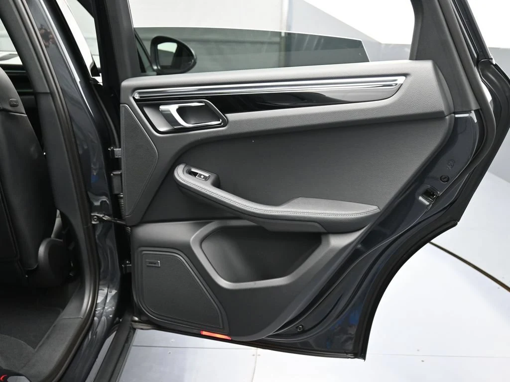 2026 Porsche Macan interior, door panel, Black