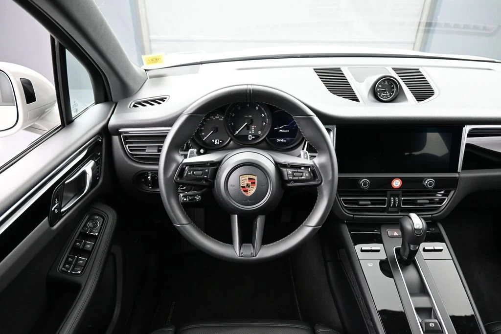 2026 Porsche Macan interior, dashboard, Black