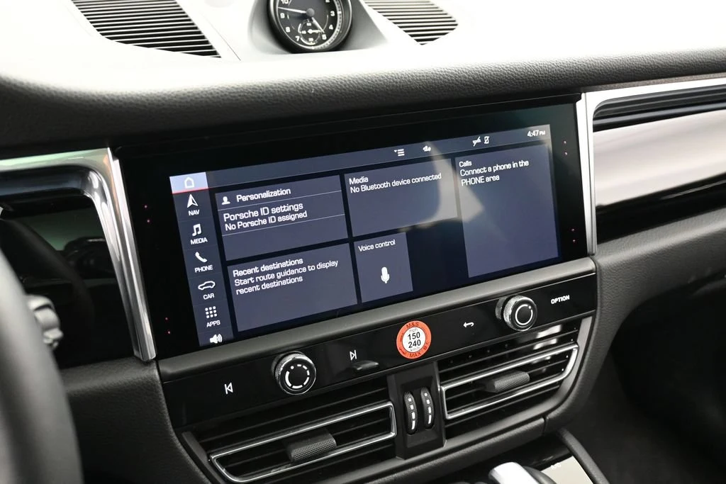 2026 Porsche Macan interior, dashboard, Black