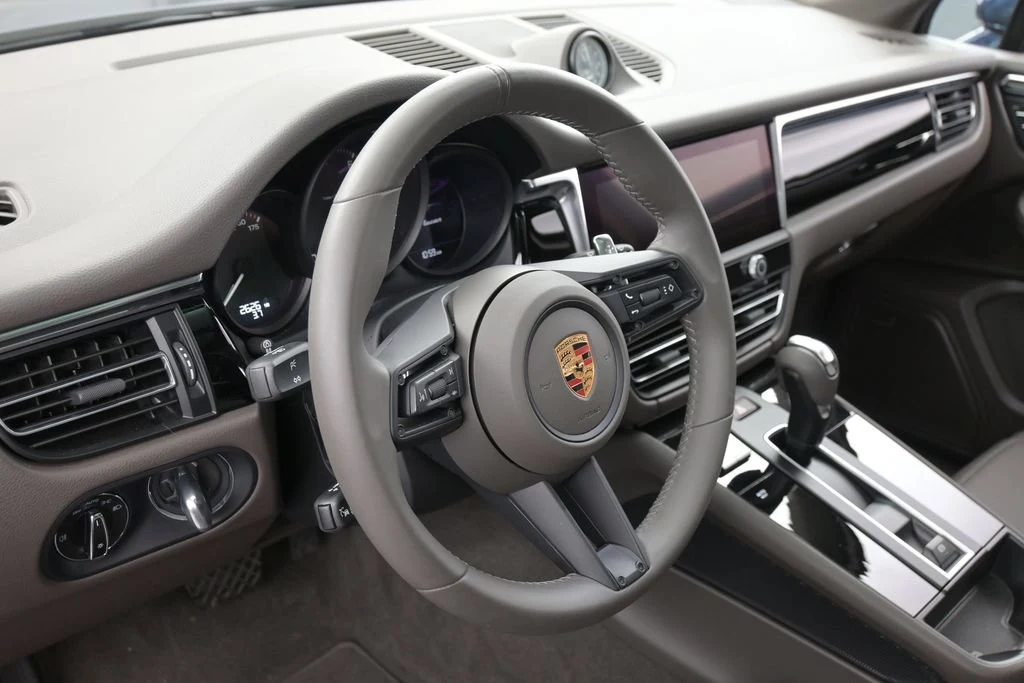 2026 Porsche Macan interior, Agate Grey