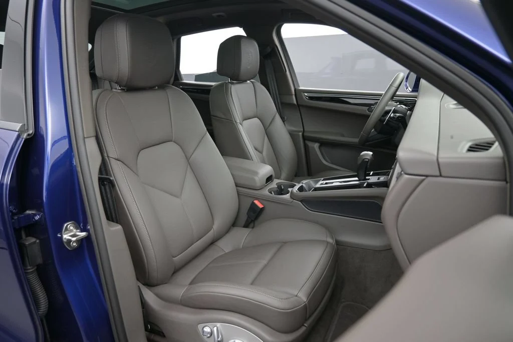 2026 Porsche Macan interior, seats, Agate Grey