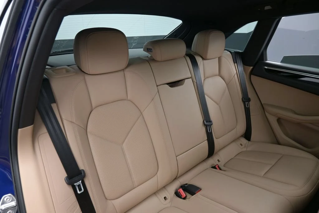 2026 Porsche Macan interior, seats, Black/Mojave Beige