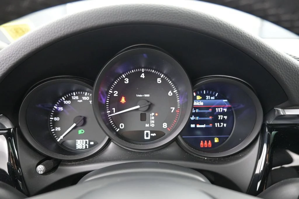 2026 Porsche Macan interior, Black
