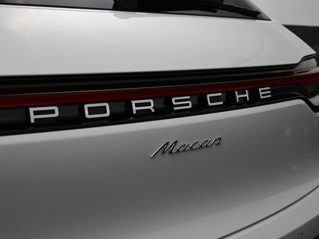 2026 Porsche Macan, detail