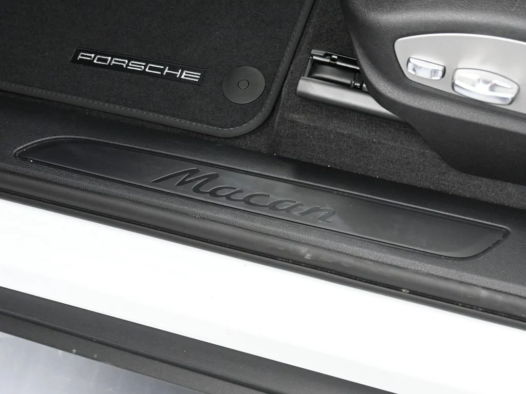 2026 Porsche Macan interior, door sill, Black/Bordeaux Red