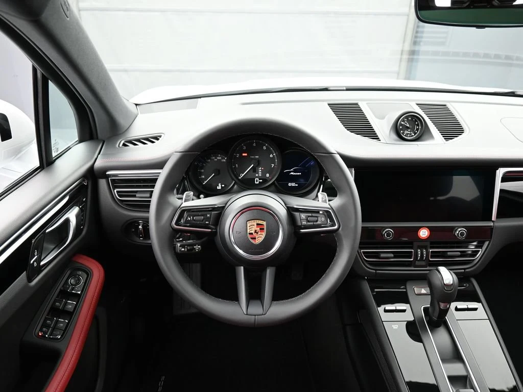 2026 Porsche Macan interior, dashboard, Black/Bordeaux Red