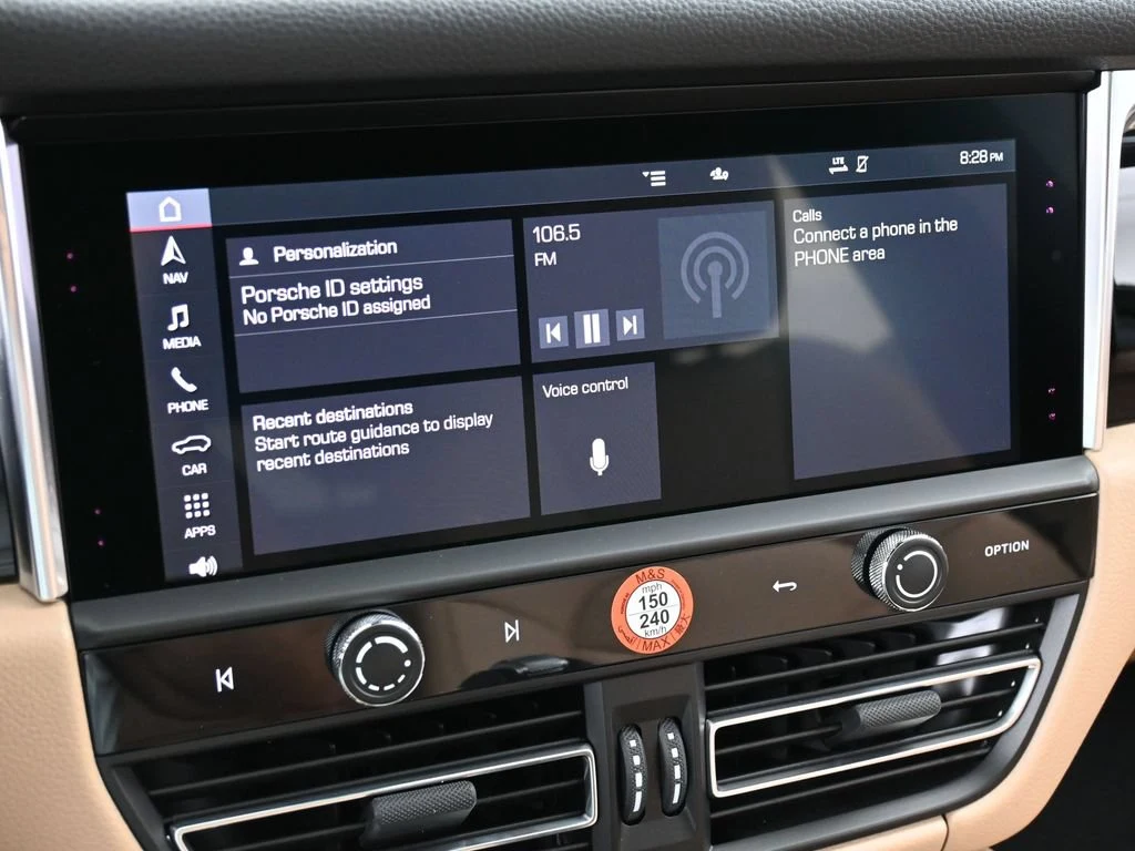 2026 Porsche Macan interior, Black/Mojave Beige