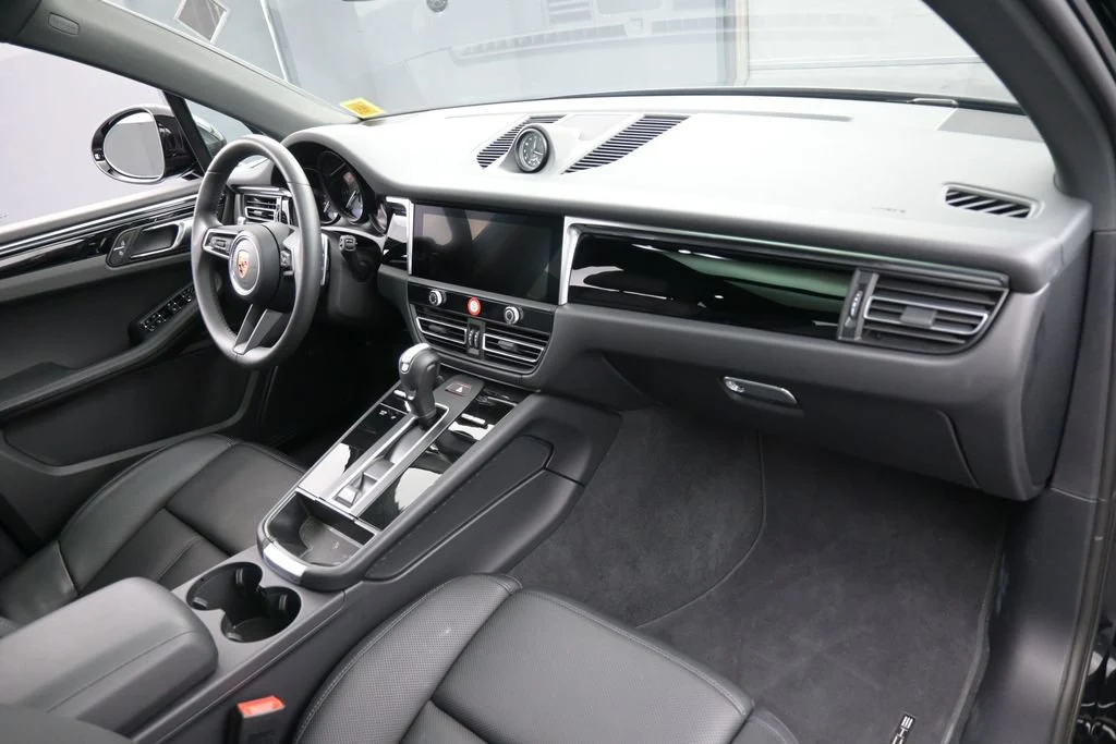 2026 Porsche Macan interior, Black