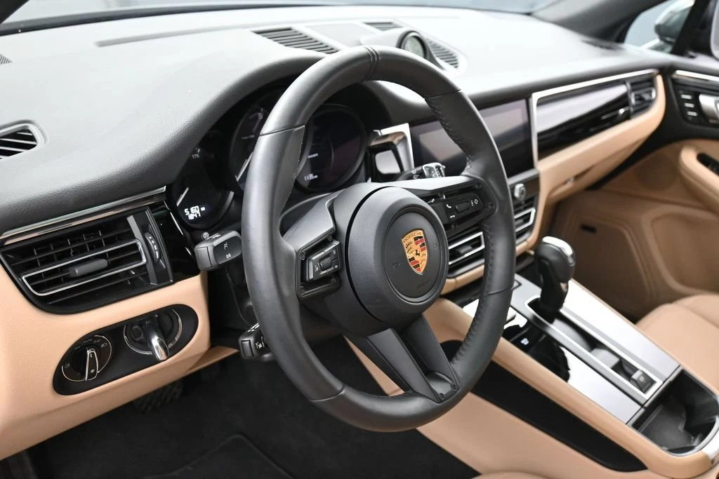 2026 Porsche Macan interior, Black/Mojave Beige