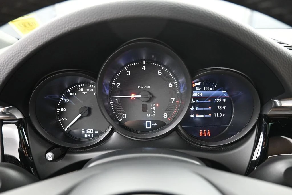 2026 Porsche Macan interior, Black/Mojave Beige
