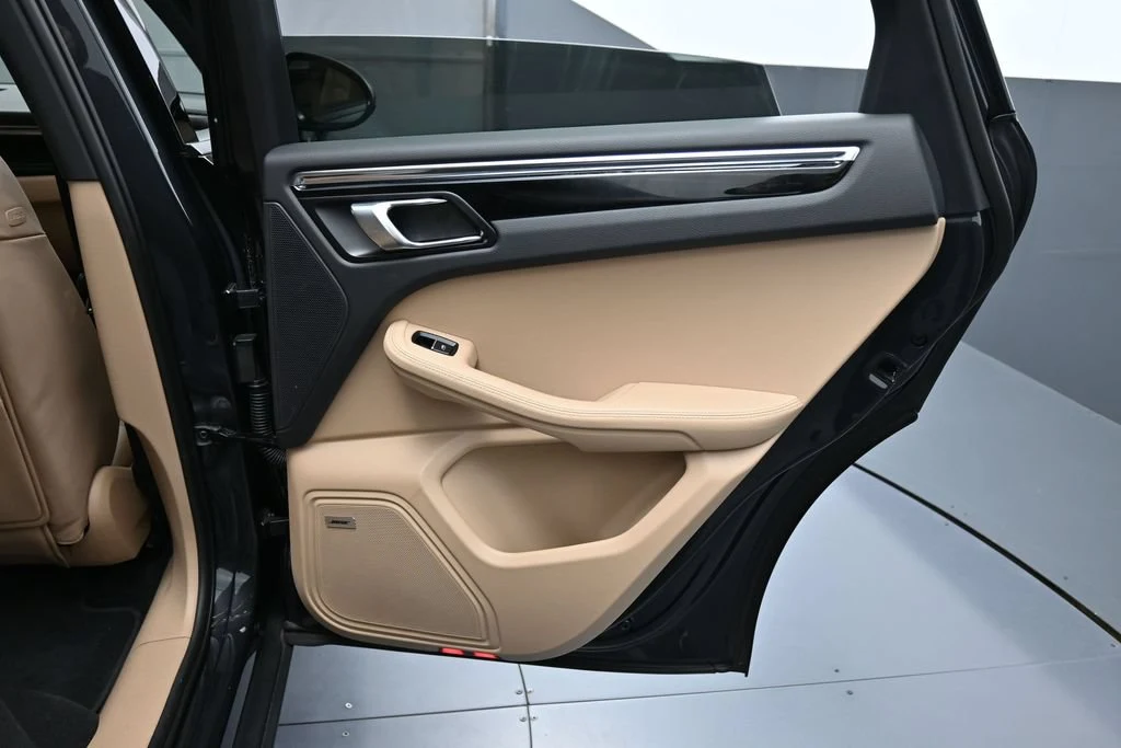2026 Porsche Macan interior, door panel, Black/Mojave Beige