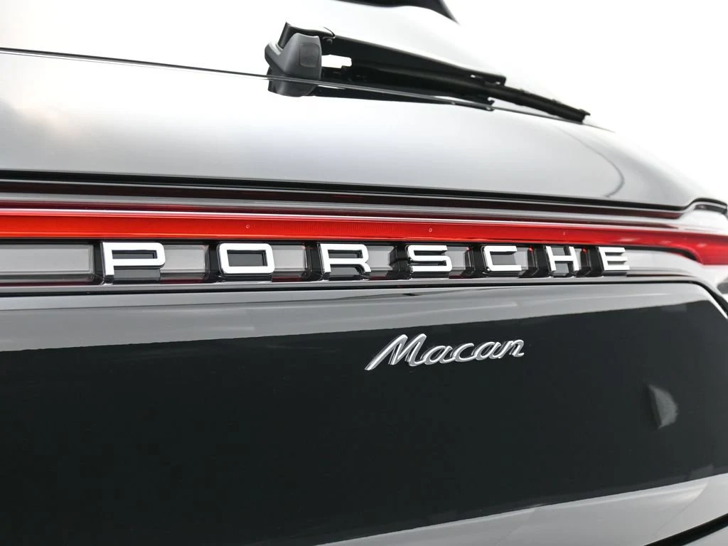 2026 Porsche Macan, detail