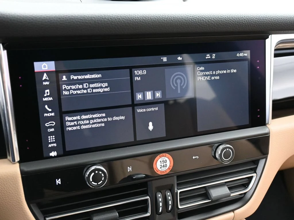 2026 Porsche Macan interior, Black/Mojave Beige