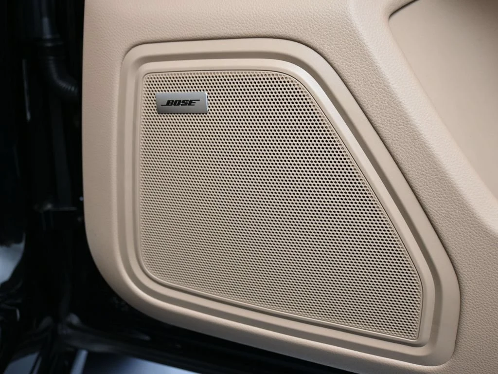 2026 Porsche Macan interior, door panel, Black/Mojave Beige